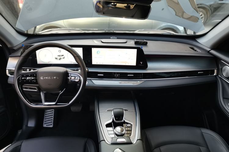 Used Chery Tiggo 8 PRO 2024 Champion Edition 290T Two-Wheel Drive Shining Version 5 Seats
