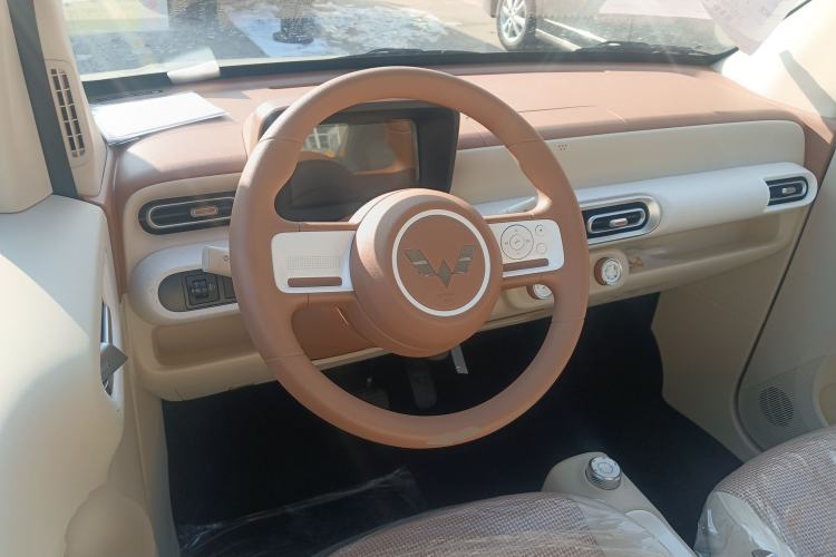 Used Wuling Hongguang MINIEV 2024 3rd Generation 215km Youth Edition
