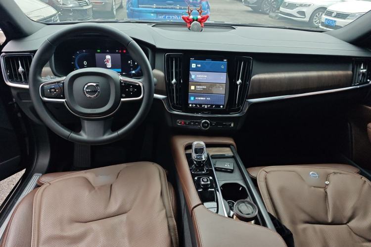 Used Volvo S90 2023 B5 Zhiyuan Luxury Edition