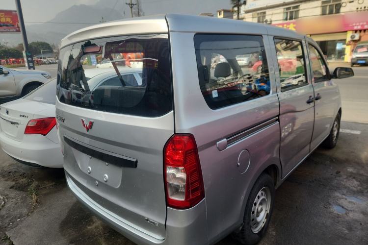 Used Wuling Rongguang V 2015 1.2L Practical Model