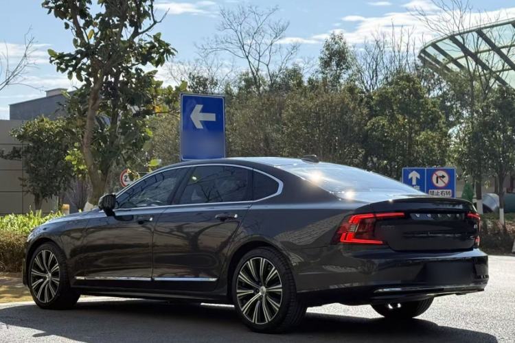 Used Volvo S90 2022 B5 Zhiyuan Luxury Edition