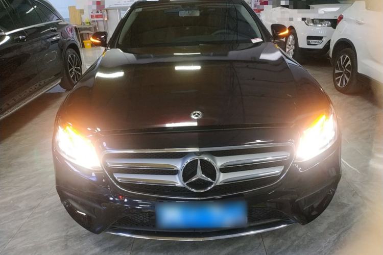 Used Mercedes-Benz E-Class 2020 E 300 L Sporty and Stylish Model
