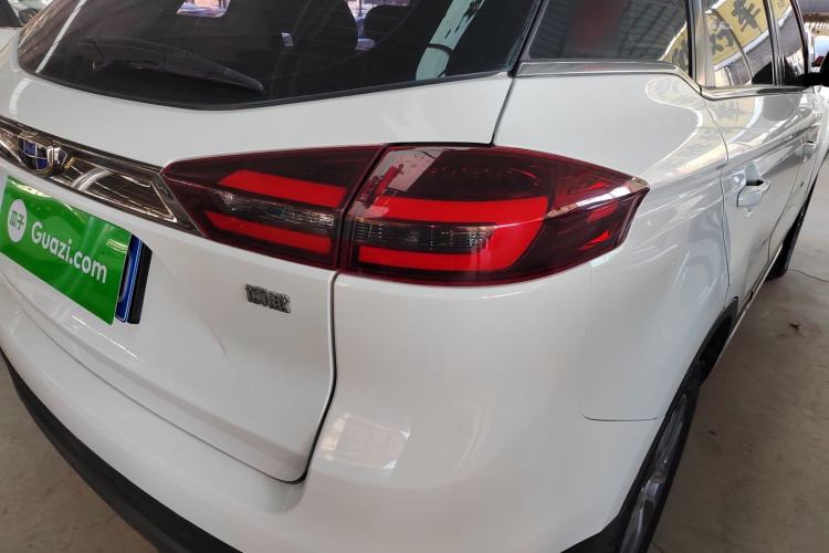 Used Geely Auto Emgrand X7 Sport 2018 1.8TD Automatic Two-Wheel Drive Smart Connect 4G Internet Edition
