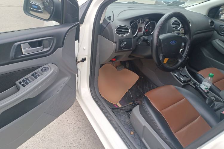 Used Ford Focus 2013 Hatchback Classic 1.8L Automatic Millionth Anniversary Edition
