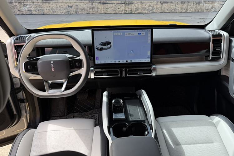 Used  03 2024 501km Four-wheel Drive Long-range Intelligent Driving Edition
