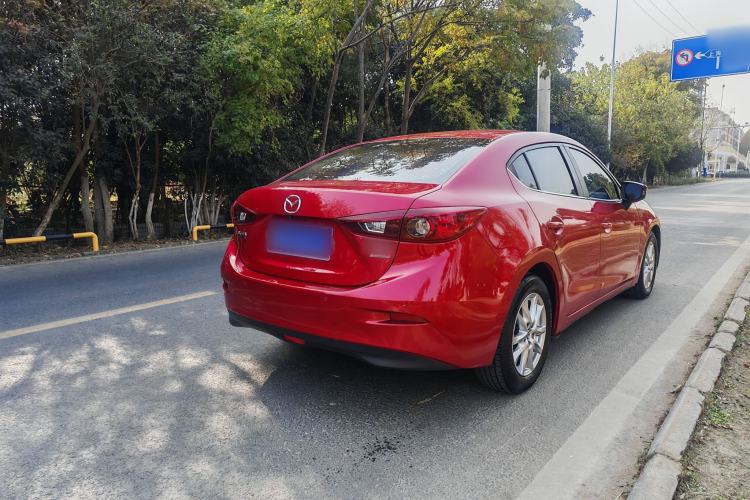 Used Mazda Mazda 3 Axela 2016 Sedan 1.5L Automatic Luxury Model
