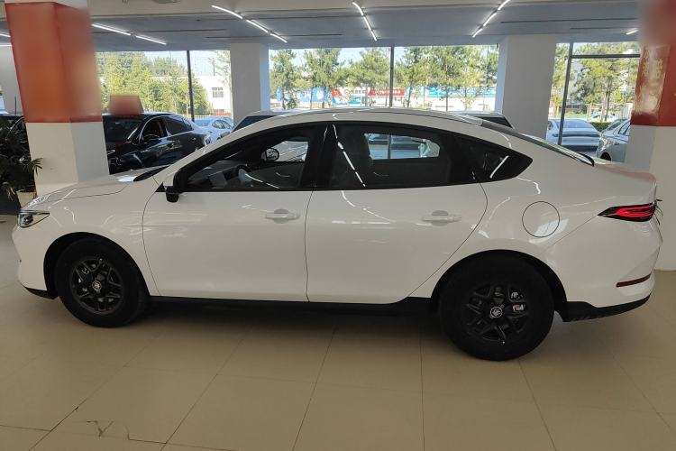 Used BYD Qin PLUS 2025 DM-i Smart Drive 55KM Leading Model
