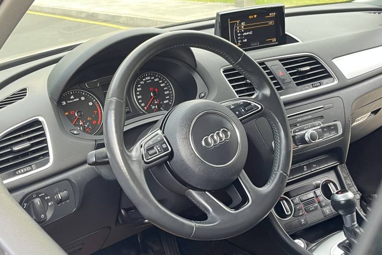 Used Audi Q3 2018 30th Anniversary Edition 30 TFSI Fashion Model
