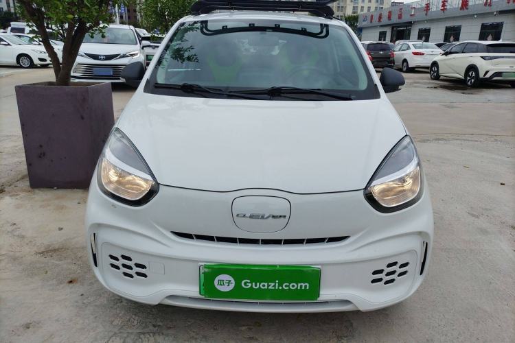 Used Roewe Clever 2021 302 km New Four-Seater Super-Efficient Version
