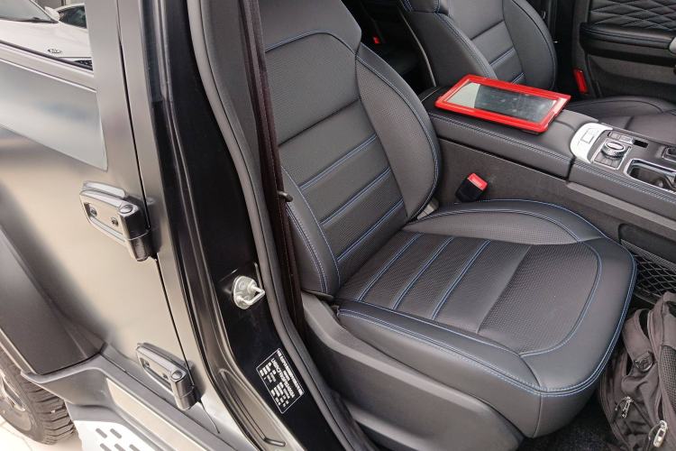 Used Beijing Auto BJ40 2023 2.0D Automatic Four-Wheel Drive Blade Hero Edition Adventurer Type
