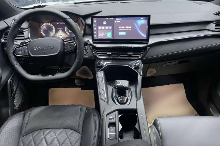 Used Lynk & Co 06 2023 Remix 1.5T Dynamic Halo
