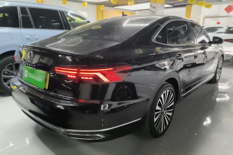 Used Volkswagen Passat 2020 Revised Version 330TSI Luxury Edition China VI Standard
