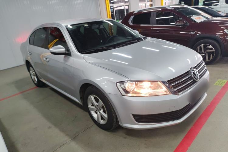 Used Volkswagen Lavida 2013 Revised Classic 1.6L Automatic Fashion Edition
