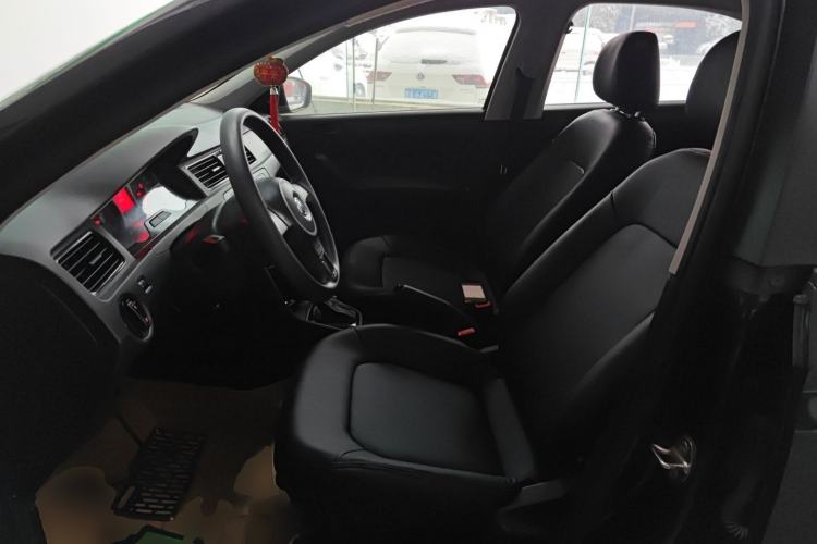 Used Volkswagen Santana 2015 1.6L Automatic Fashion Edition
