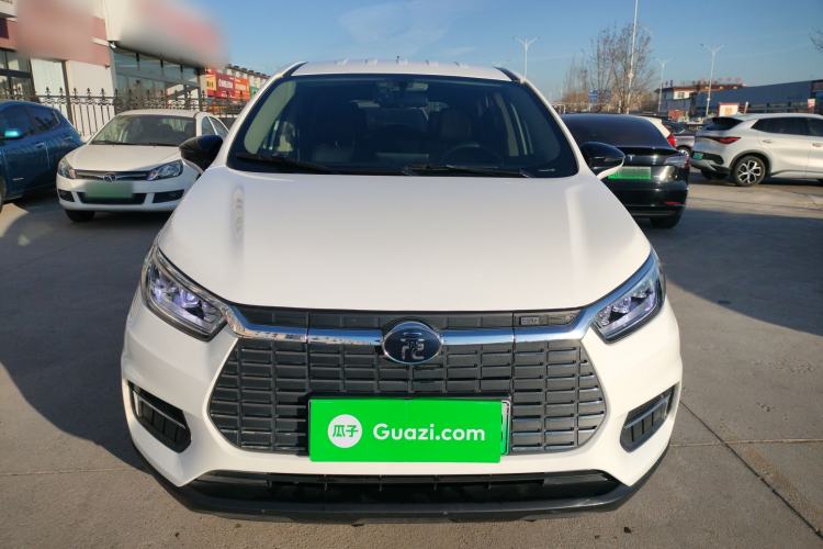 Used BYD Yuan New Energy 2019 EV535 Smart Connect Trendsetting Model
