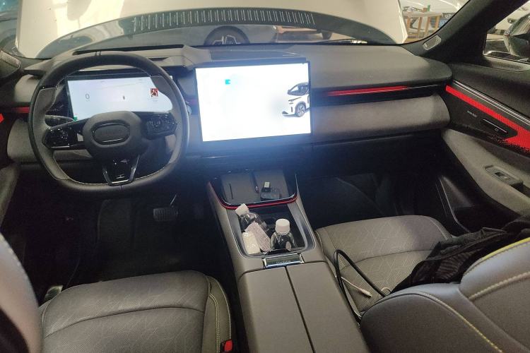 Used Lynk & Co 08 EM-P 2023 220km All-Wheel-Drive Performance Halo
