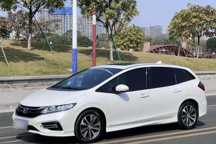 Used Honda Jade 2017 210TURBO CVT Fashion Edition 5-seater
