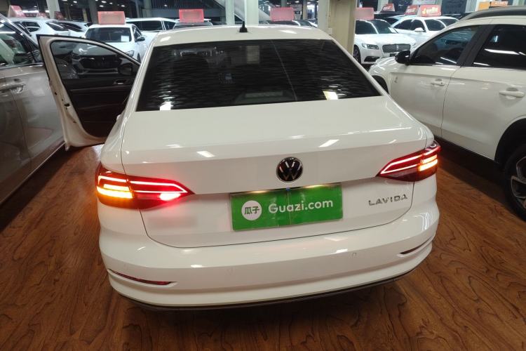 Used Volkswagen Lavida 2022 1.5L Automatic Vision Edition
