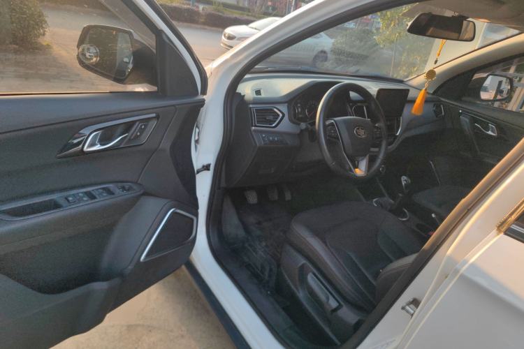 Used FAW Senya R7 2016 1.6L Manual Smart Version
