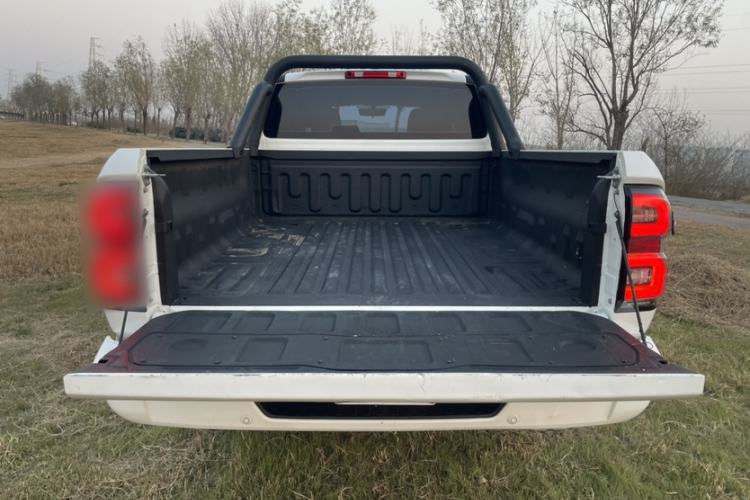 Used Great Wall King Kong Poer 2023 2.0T Automatic Diesel Two-Wheel-Drive Elite Version Flatbed GW4D20M
