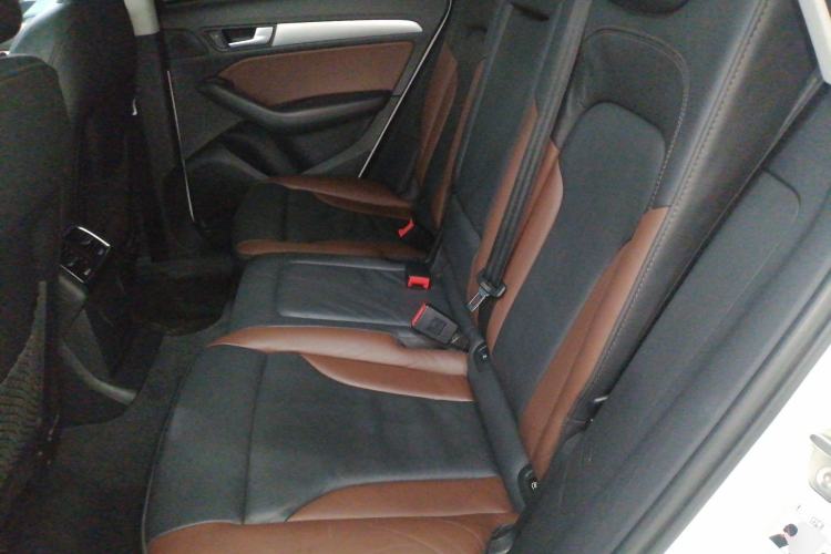 Used Audi Q5 2018 Collector's Edition 40 TFSI Technology Model
