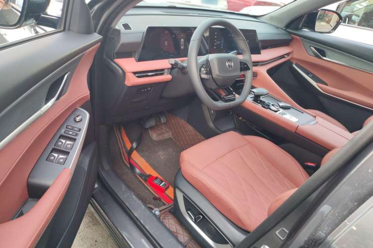 Used Changan CS75 PLUS 2024 3rd Generation Champion Edition 1.5T Intelligent Drive Dynamic Model
