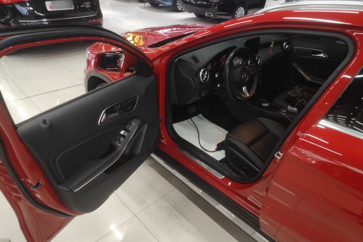 Used Mercedes-Benz GLA 2016 GLA 220 4MATIC Fashion Edition
