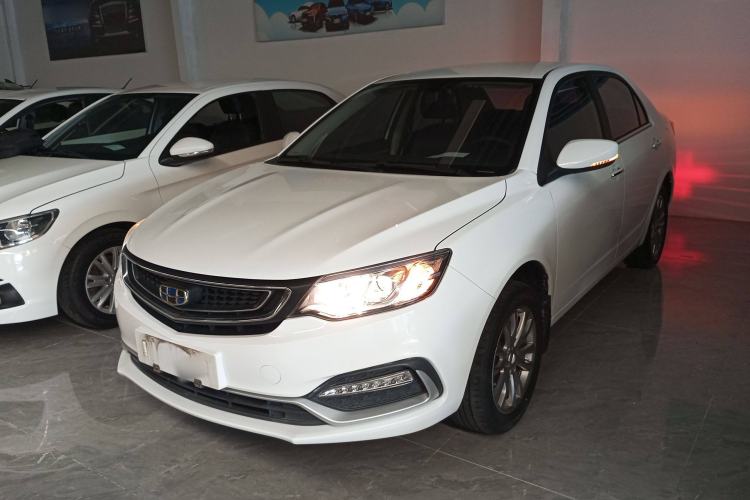 Used Geely Auto Vision 2019 Upgraded Model 1.5L Manual Luxury Version China VI Standard
