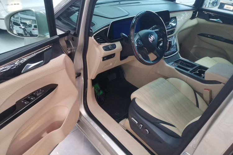 Used Buick GL8 2023 ES Lu Zun Deluxe Model
