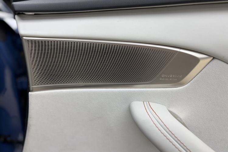 Used ONVO L60 2024 60 kWh Rear-Drive Version