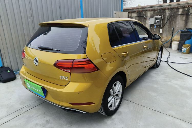 Used Volkswagen Golf 2018 230TSI Automatic Comfort Model
