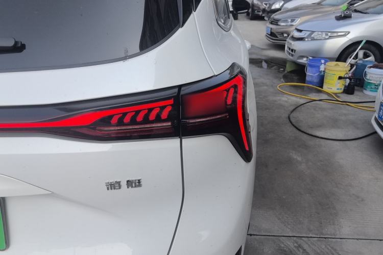 Used FORTHING Yacht 2022 1.5T DCT Chasing-the-Waves Edition