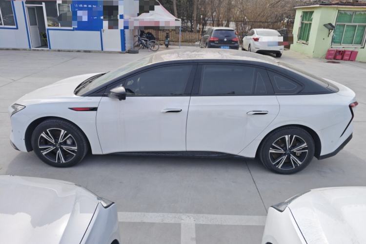 Used Hongqi EH7 2024 690 Pro
