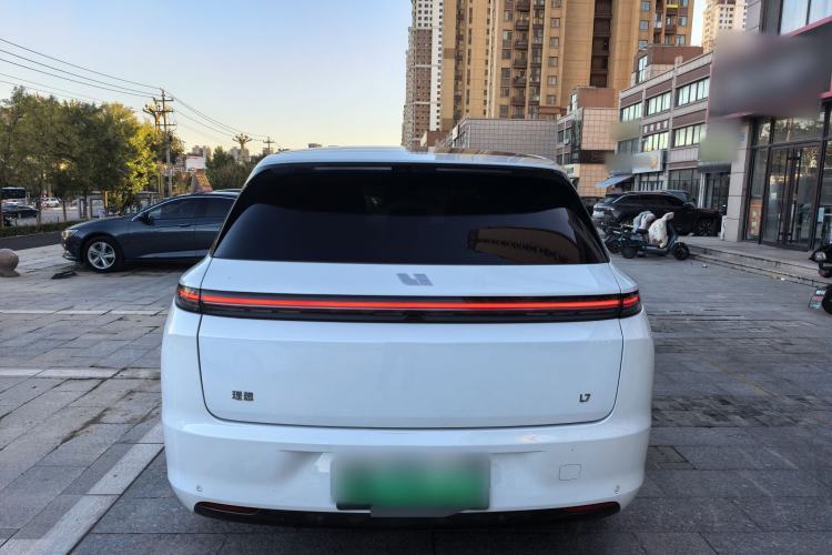 Used Li Auto L7 2023 Pro Model

