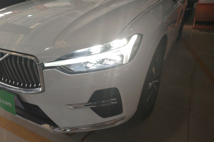 Used Volvo XC60 2023 B5 4x4 Smart Luxury Edition