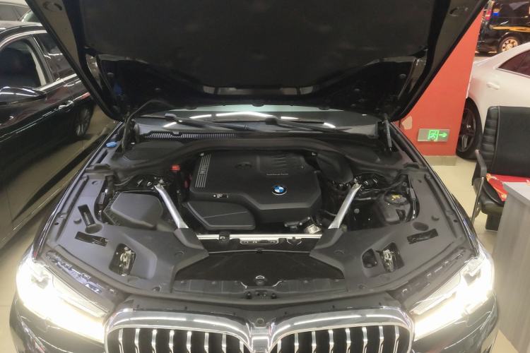 Used BMW 5 Series 2021 525Li Luxury Package
