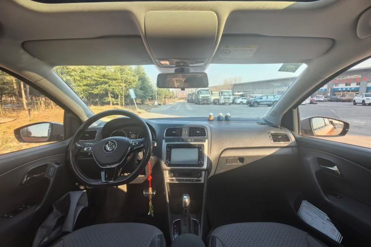 Used Volkswagen Polo 2014 1.6L Cross Polo Automatic
