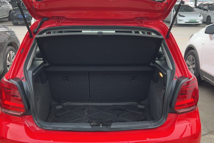 Used Volkswagen Polo 2018 1.5L Automatic Enjoyment Model
