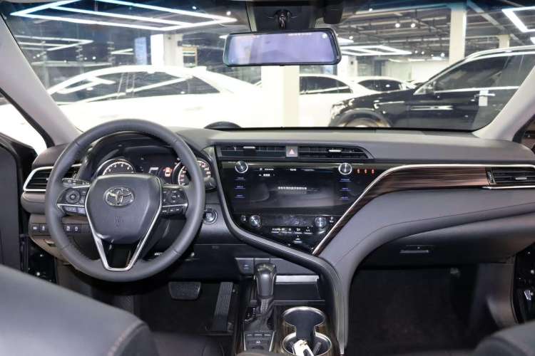 Used Toyota Camry 2019 Revised Version 2.5G Luxury Edition