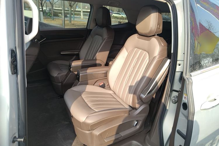 Used Volkswagen Viloran 2024 330TSI Luxury Edition