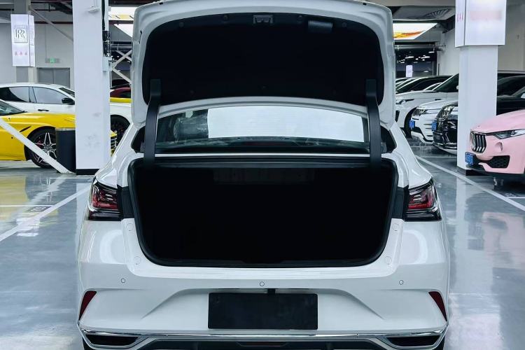 Used Changan Ruicheng PLUS 2023 1.5T DCT Prestige Edition
