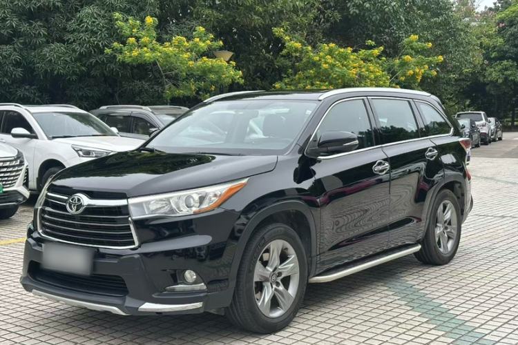 Used Toyota Highlander 2017 2.0T Two-Wheel Drive Luxury Edition 7 Seats
