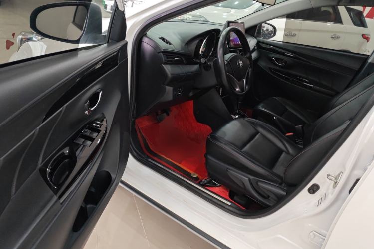 Used Toyota YARiS L 2021 X-Trail 1.5L CVT Luxury Edition
