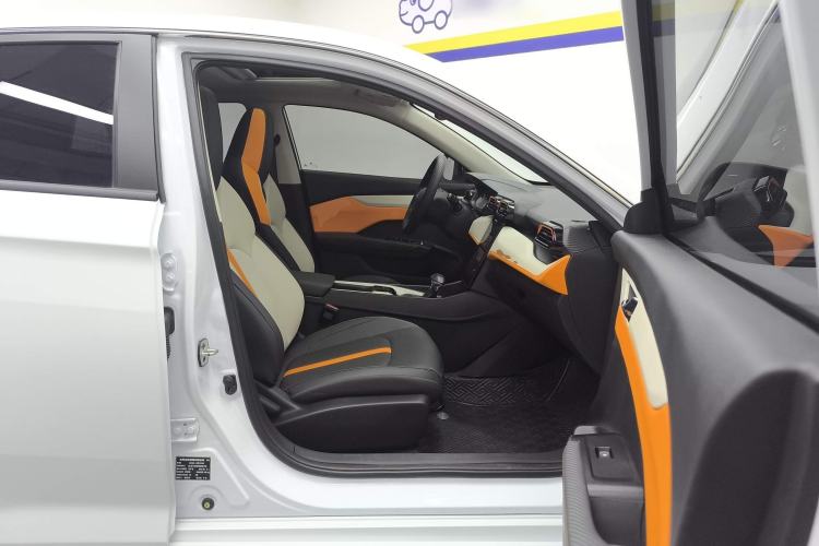 Used Dongfeng Aeolus Yixuan 2023 Mach Edition 1.5L Automatic Chasing Shadow Version
