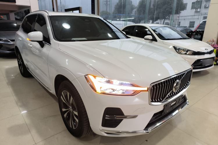 Used Volvo XC60 2024 B5 4x4 Smart Luxury Edition
