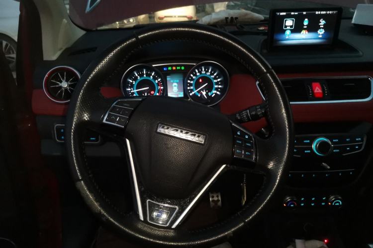 Used Haval H1 2016 Blue Label 1.5L AMT Luxury Model
