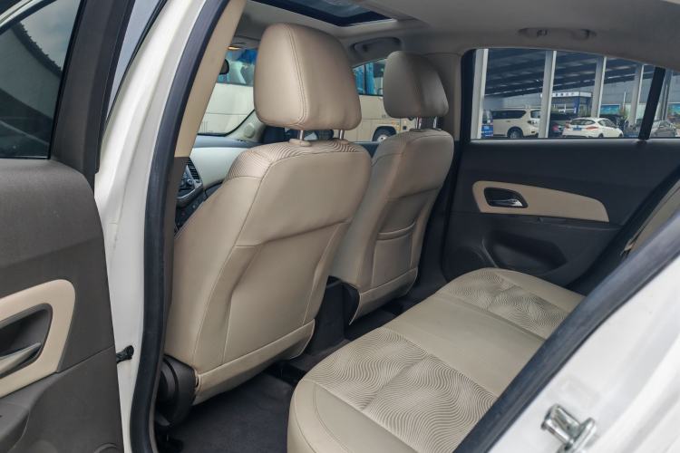 Used Chevrolet Cruze 2015 1.5L Classic SE AT
