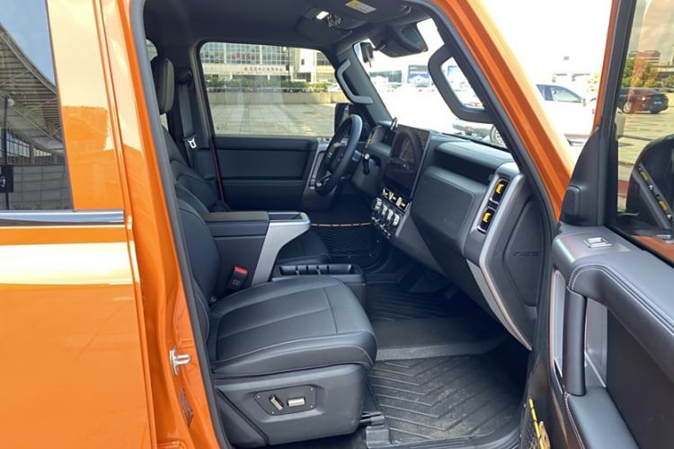 Used  V23 2025 501 Four-Wheel Drive Intelligent Driving Version
