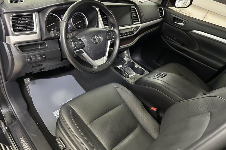 Used Toyota Highlander 2021 2.0T Four-Wheel Drive Prestige Version 7 Seats