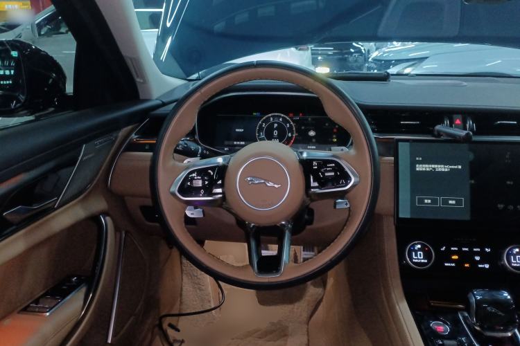 Used Jaguar XFL 2024 2.0T P250 Two-Wheel Drive Prestige Luxury Edition
